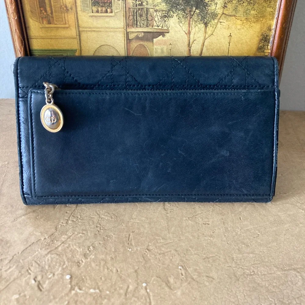 ❤️‍🔥❤️‍🔥❤️‍🔥Christian Dior Gorgeous Black Leather Wallet ❤️‍🔥❤️‍🔥❤️‍🔥